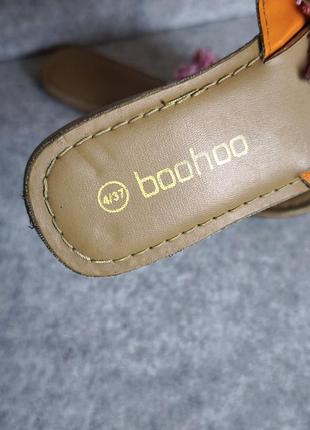Шлепанцы от boohoo с бахромой 3