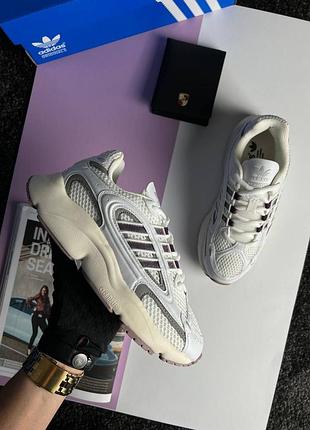 Женские кроссовки adidas originals ozmillen white gray beige