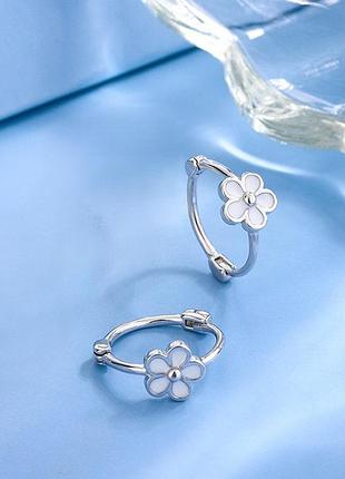 Серьги "white daisy"