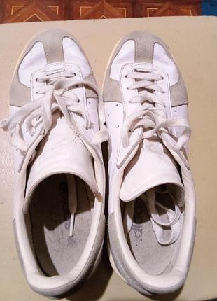 Кроссовки кожа женские adidas, размер 40, стелька 25см