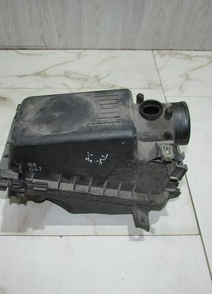 Корпус повітряного фільтра 1.8 1.6 2.0 бенз toyota avensis t25 2003-2008