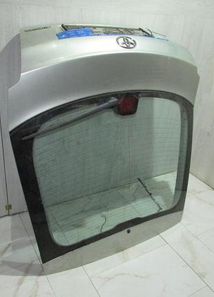 Кришка багажника ліфтбек 1c0 toyota avensis t25 2003-2008