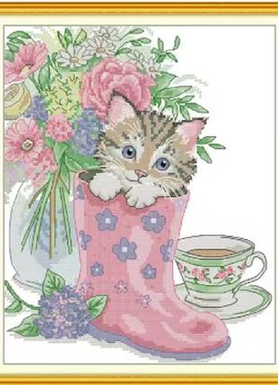 Набір для вишивання за нанесеною на канву схемою "kitten in a rainboot". aida 14ct printed , 28*33 см