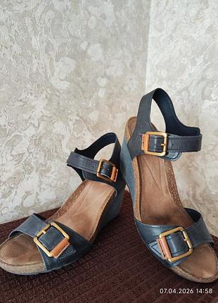 Clarks, женские босоножки, 41р