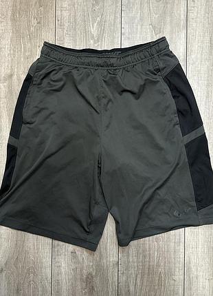 Nike спортивні шорти оригінал