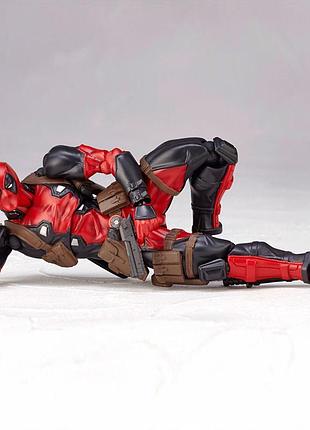 Коллекционная игрушка фигурка дэдпул deadpool 2