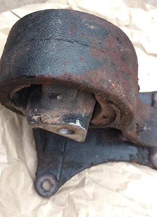 Подушка /опора двигателя левая (дефект) jeep grand cherokee wj/wg exa 3.1l dgw, 52059051