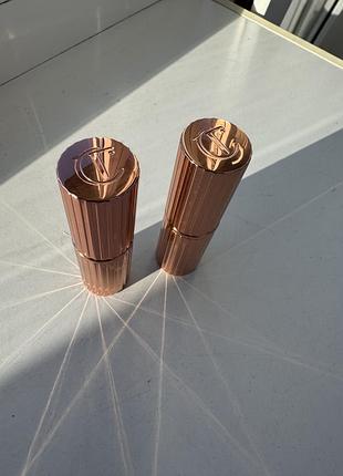 Помада від charlotte tilbury