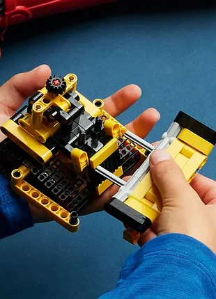 Конструктор lego technic надпотужний бульдозер 195 деталей (42163) 5