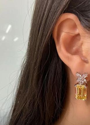 Сережки з жовтим каменем