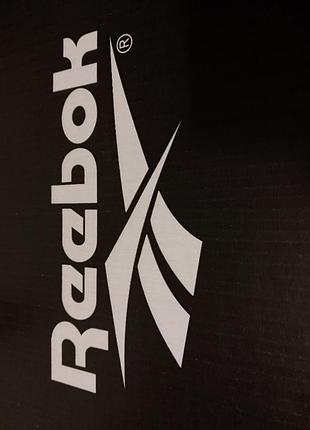 Reebok кроссовки синий хаки
в отличном состоянии высылаю по украине доставка покупателя предоплата 100%