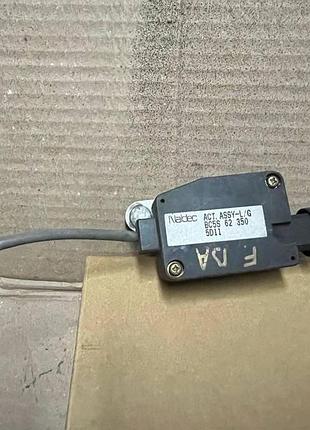 Центральный замок (реле) крышки багажника для mazda 323.ва(f).(bc5s 62 350)