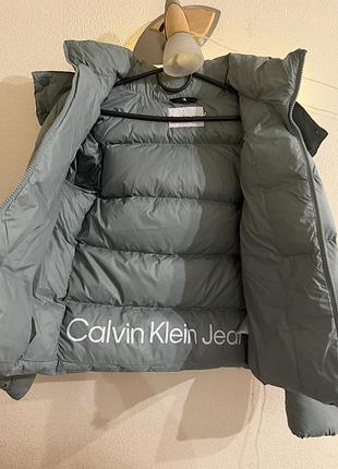 Куртка пуховик calvin klein с капюшоном