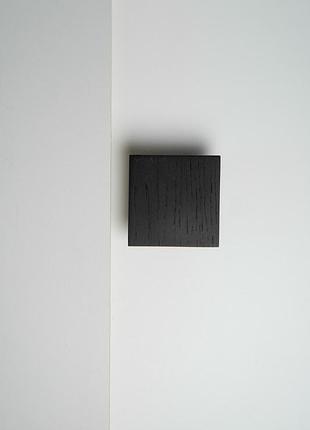 Мебельная ручка из дерева 70*70 мм lamel black
