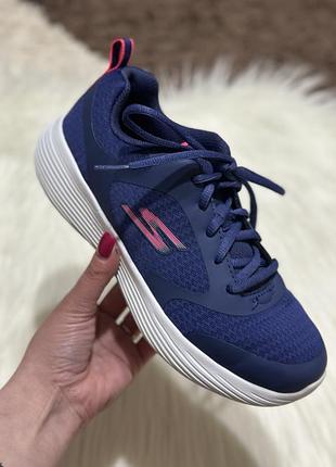 Жіночі кросівки skechers 36 розмір сітка б/в (23 см устілка)