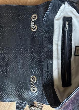 Сумка чорна guess 4