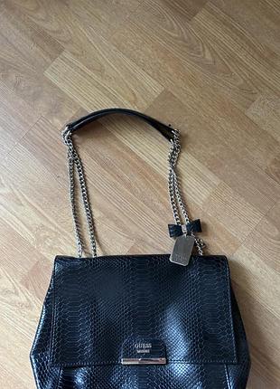 Сумка чорна guess 2