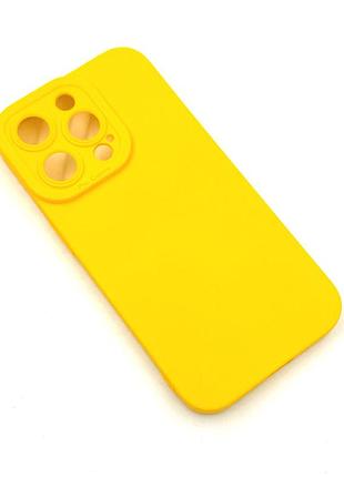 Чехол на iphone 14 pro с закрытым низом желтый