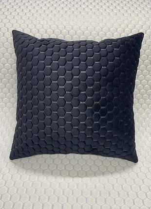 Автоподушка из алькантары lux пайка (искусственной замши), черные соты, 1 шт. (45х45 см.)