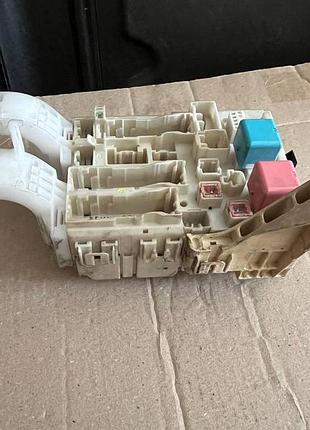 Блок (корпус) предохранителей для toyota yaris.(82730-0d290)