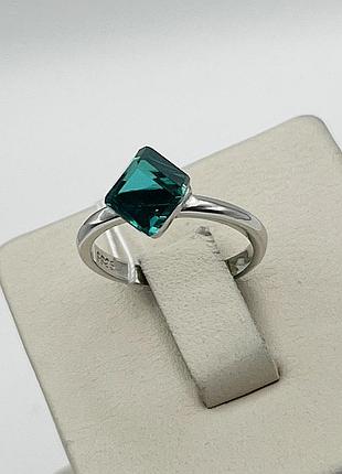Кольцо серебряное с кристаллом swarovski 16,5 2,26 г