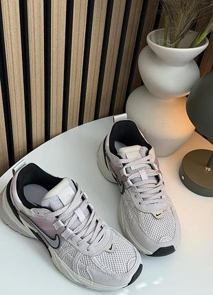 Nike v2k run