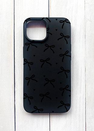 Матовый черный чехол на iphone 15 бантики (принт 405)