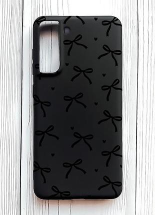 Матовый черный чехол на samsung galaxy s21 fe бантики (принт 405)