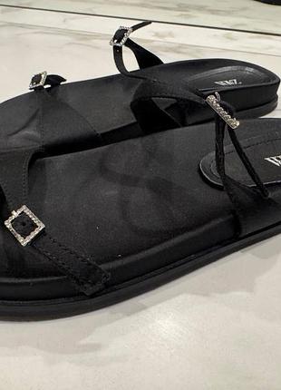 Босоніжки zara