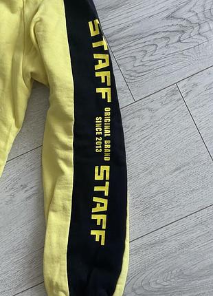 Худі staff 2