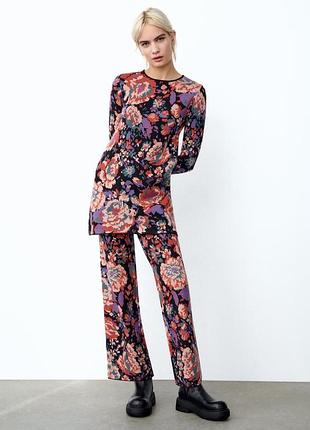 Костюм квітковий zara брюки штани кофта