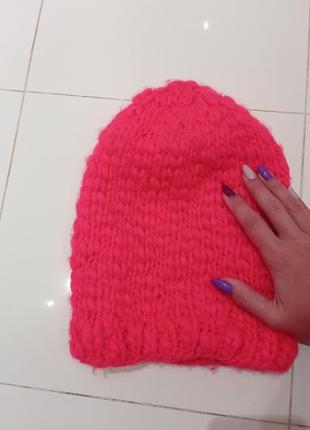 Тепла вазаная шапка неон рожевий1 фото