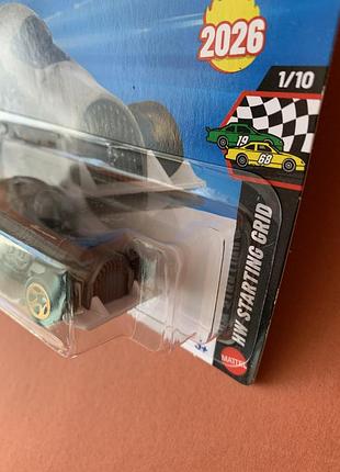 Машинка хот вілс instant boost hot wheels 2026 3