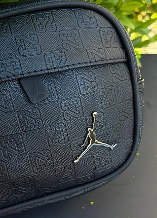 ☄️месенджер через плече від
 jordan
