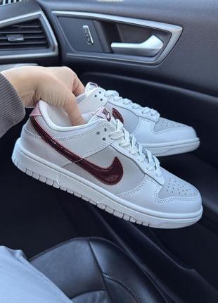 Dunk low sail burgundy crush