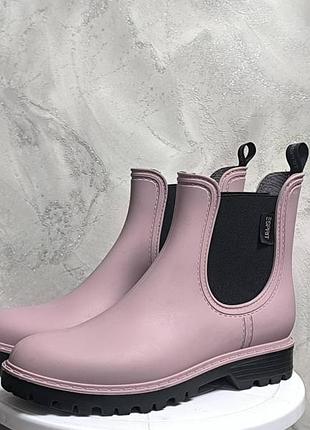 Жіночі стильні резинові черевики esprit