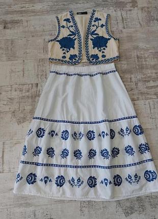 Комплект, юбка и жилет