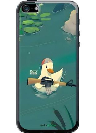 Чехол на iphone se уточка с автоматом айфон се
