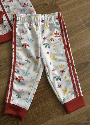 Костюм для дівчинки adidas 4