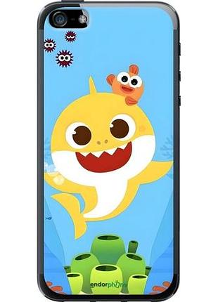 Чехол на iphone se бейби шарк