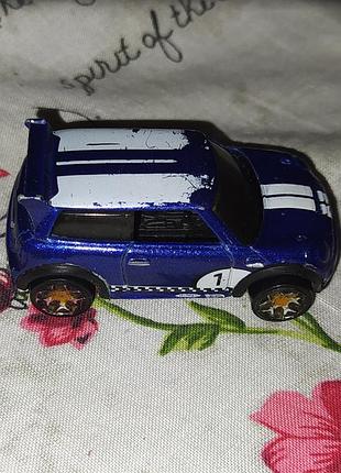 Модель мини купер, 2011 год, mattel 2