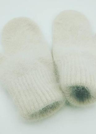 Рукавички з пухнастої ангорки (кролик) маренго.