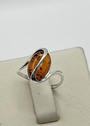 Кольцо серебряное с янтарем 16,5 1,5 г