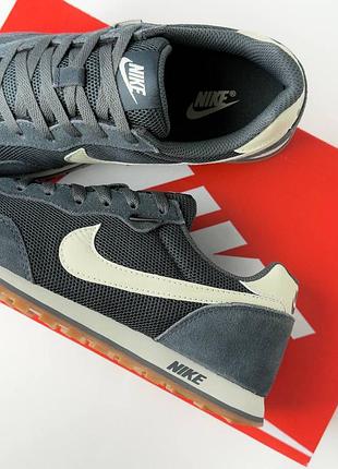 Nike md runner 2 dark grey beige 8