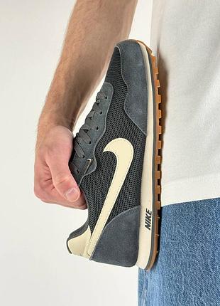 Nike md runner 2 dark grey beige 9