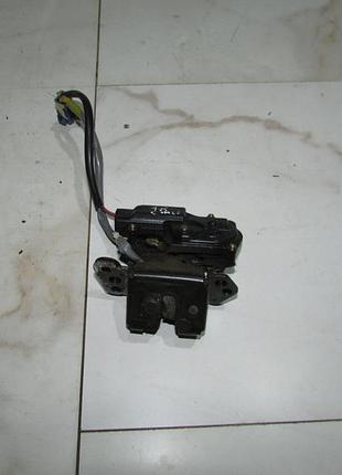 Замок кришки багажника універсал toyota avensis t25 2003-2008