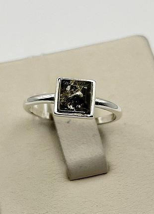 Кольцо серебряное с янтарем 19,5 1,34 г