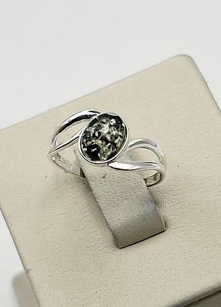 Кольцо серебряное с янтарем 18 1,28 г