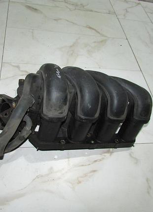 Впускний колектор 1.8 toyota avensis t25 2003-2008