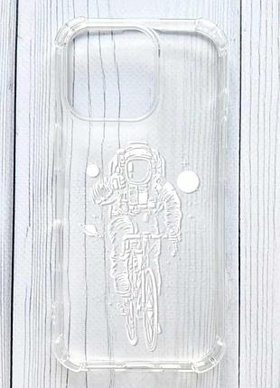 Чехол с утолщёнными углами на iphone 16 pro космонавт на велосипеде (принт 399)
